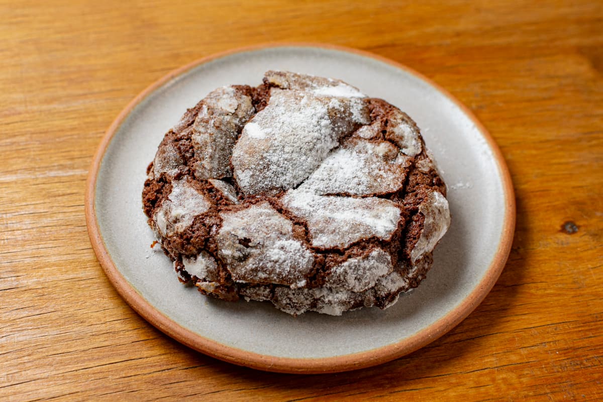 Cookie brownie rellena de dulce de leche